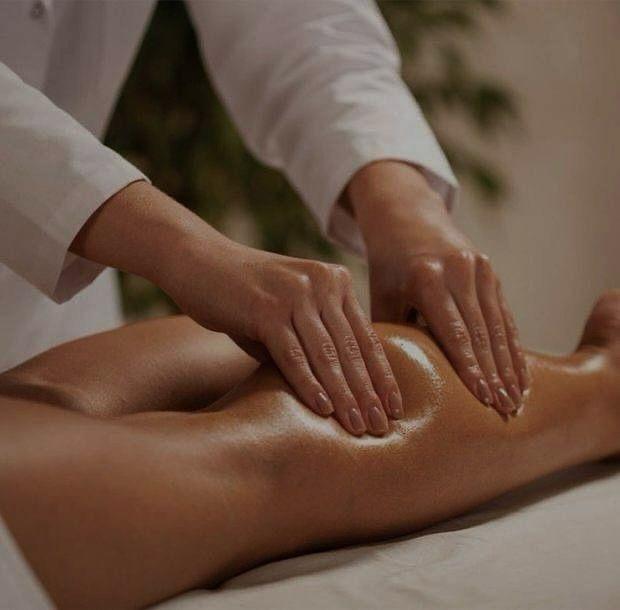 Deep Tissue Muscle Recovery Massage            