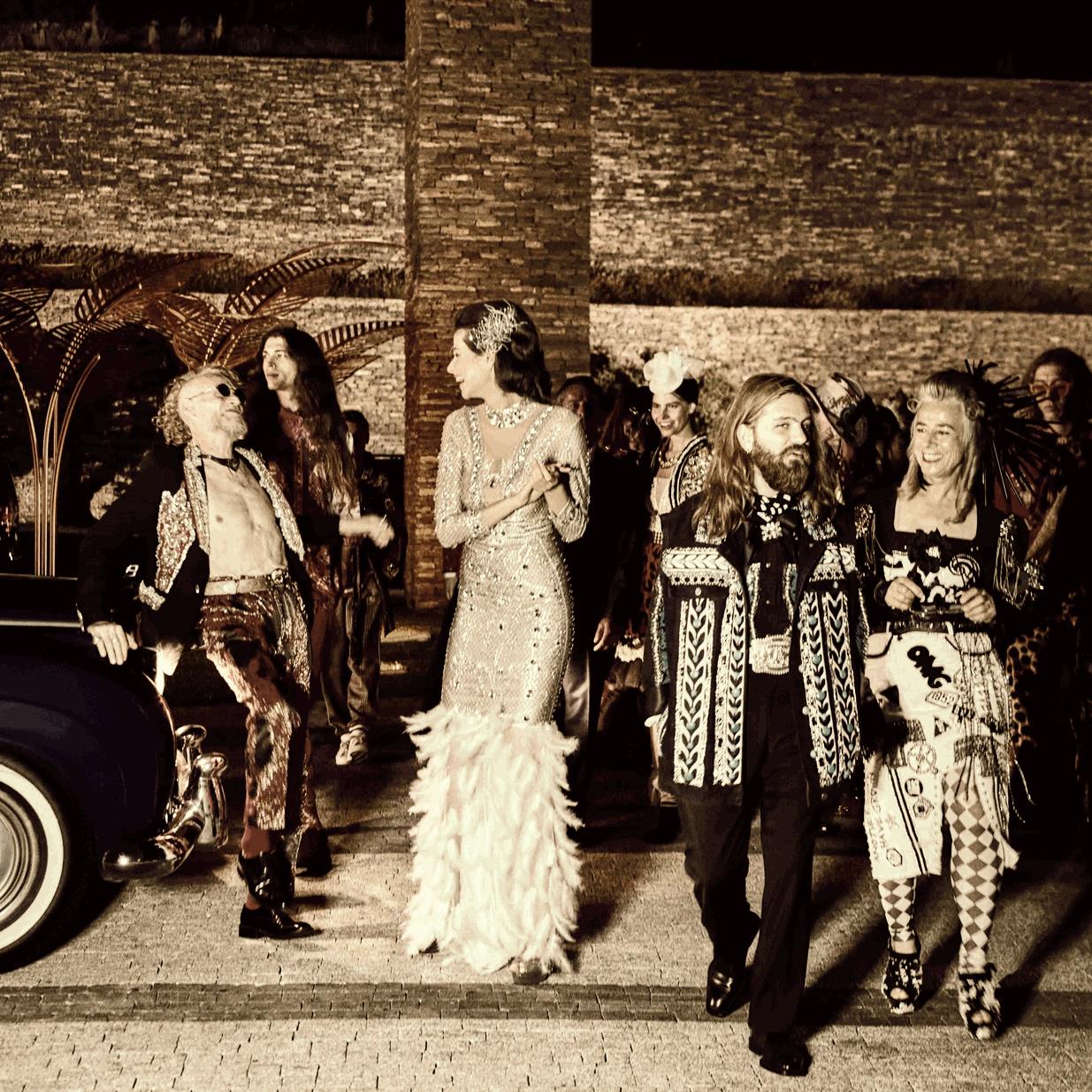 Dress Like Gatsby, Shine Like a Star!