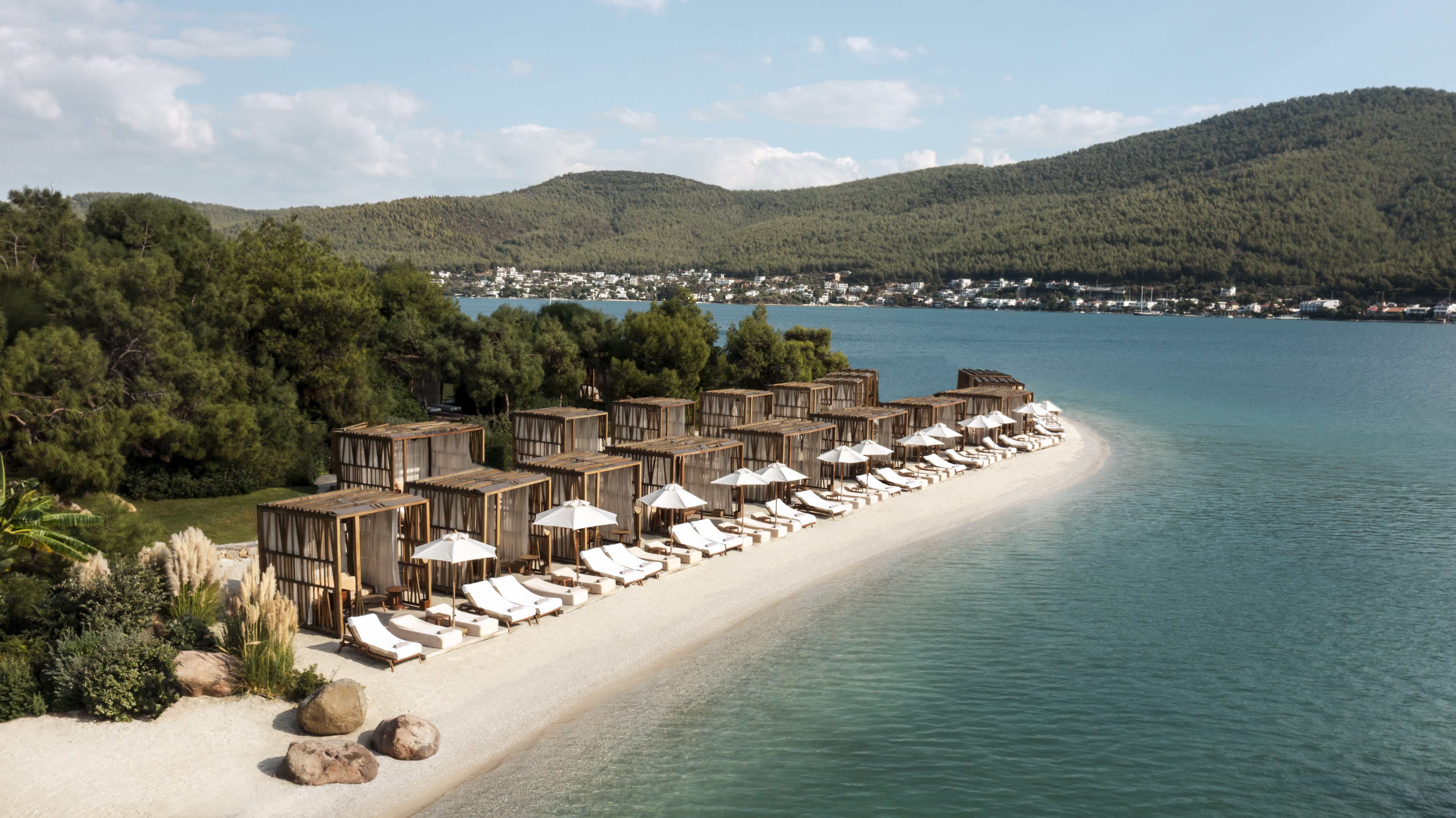 Deniz Esintisinde Huzur (Özel Plaj Kabanası)